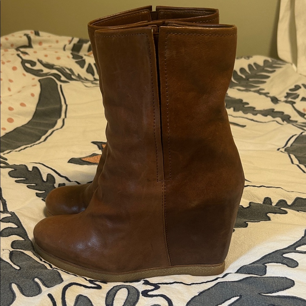 Stuart Weitzman Tan Leather Wedge Boots